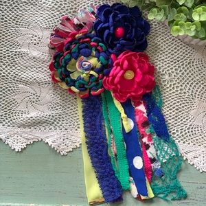 •|🖤Dre|• Handmade Flower Pin